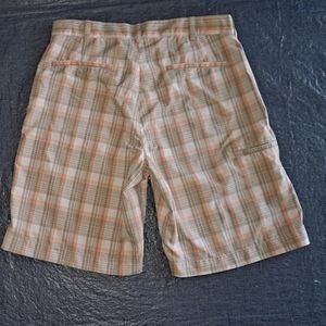 PGA Tour men's golf shorts multicolor size 32.   CC----18